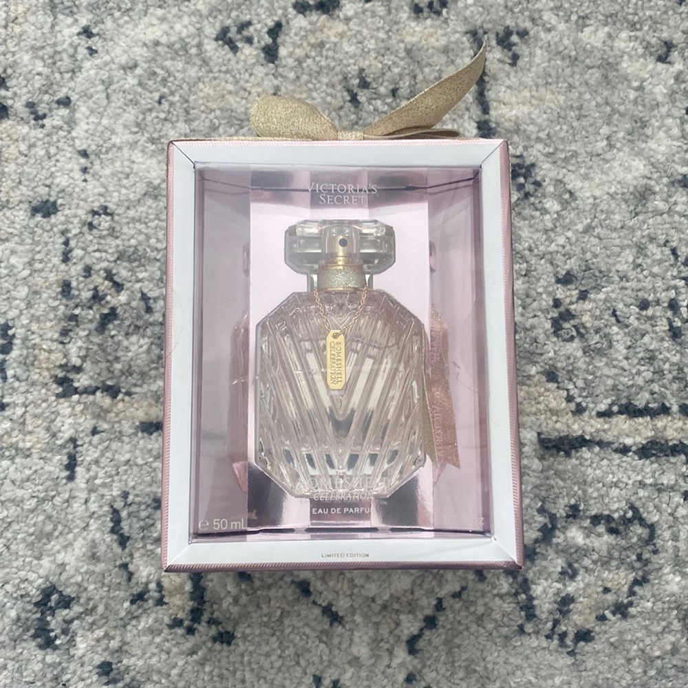 Bombshell celebration perfume